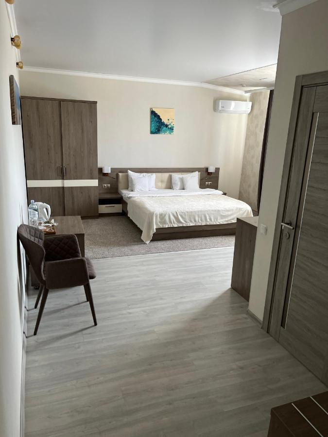Elite Hotel Balti Exterior photo